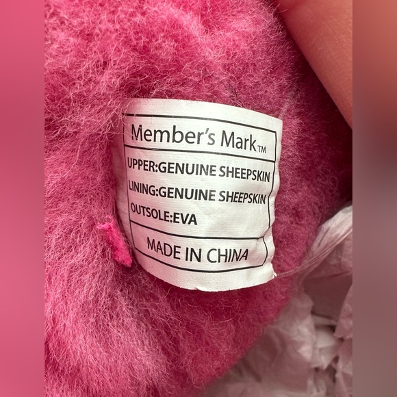 NIB Member's Mark Short Sheepskin Buckle Boots Girl's Size 4 Pink - Picture 5 of 12